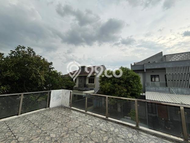Rumah Modern 5 Kamar LT 120m2 di Grand Wisata Rumah Modern 5 Kamar LT 120m2 di Grand Wisata