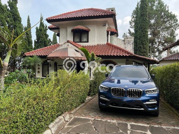 Vila di Cisaat, Dimensi 445m2m², Dekat dengan fasilitas publik Vila di Cisaat, Dimensi 445m2m², Dekat dengan fasilitas publik