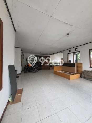 Ready to Use! Luxury House LT 825m2 Desain Modern di Bandung Barat Ready to Use! Luxury House LT 825m2 Desain Modern di Bandung Barat