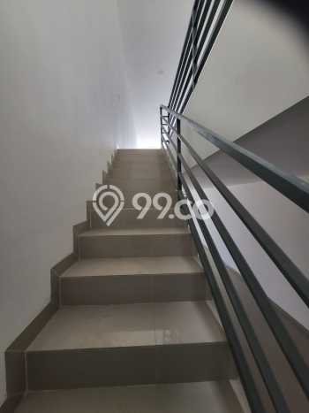 Unit Ruko Dijual di Bandung Kulon Bandung Luas Tanah 114m2, Luas Bangunan 174m2 Unit Ruko Dijual di Bandung Kulon Bandung Luas Tanah 114m2, Luas Bangunan 174m2