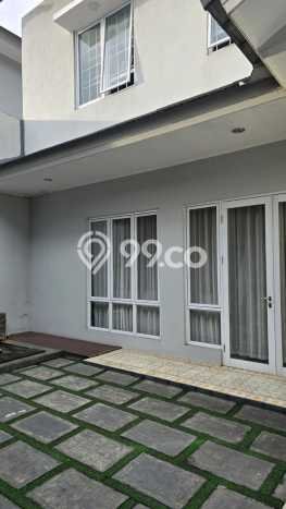 Jual Rumah Luas Megah Dengan View Cantik di Grand Wisata, Bekasi Jual Rumah Luas Megah Dengan View Cantik di Grand Wisata, Bekasi