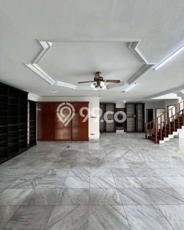 Rumah Disewakan Jakarta Selatan LT 736m2 LB 800m2 Kawasan Cipete Rumah Disewakan Jakarta Selatan LT 736m2 LB 800m2 Kawasan Cipete