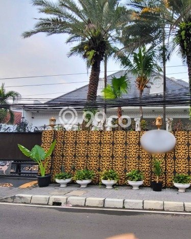 Best Deal Hunian Premium Ideal dan Luas di Menteng, Jakarta Pusat Best Deal Hunian Premium Ideal dan Luas di Menteng, Jakarta Pusat