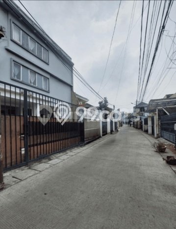 Investasi Kost Dijual di Kebayoran Baru, Jakarta Selatan, Spesifikasi 20 KT, 20 KM, 300m2 Investasi Kost Dijual di Kebayoran Baru, Jakarta Selatan, Spesifikasi 20 KT, 20 KM, 300m2