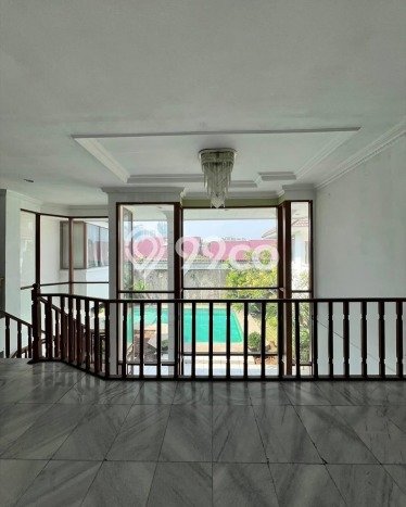 Rumah Disewakan Jakarta Selatan LT 736m2 LB 800m2 Kawasan Cipete Rumah Disewakan Jakarta Selatan LT 736m2 LB 800m2 Kawasan Cipete