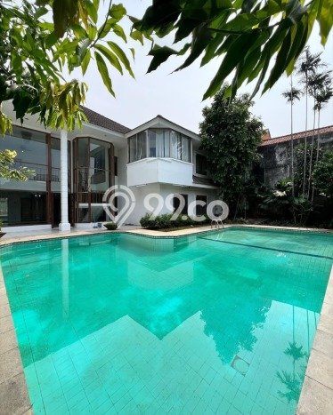Rumah Disewakan Jakarta Selatan LT 736m2 LB 800m2 Kawasan Cipete Rumah Disewakan Jakarta Selatan LT 736m2 LB 800m2 Kawasan Cipete
