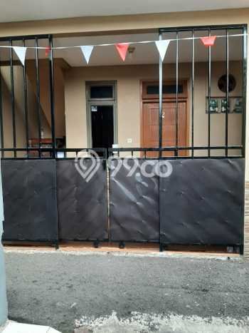 Kost Dijual di Duren Tiga dengan 6 KT dan Luas 66m2 Kost Dijual di Duren Tiga dengan 6 KT dan Luas 66m2