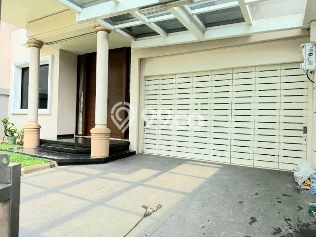 Disewakan Rumah Strategis LT 600m2 / LB 600m2 di Pondok Indah, Jakarta Selatan Disewakan Rumah Strategis LT 600m2 / LB 600m2 di Pondok Indah, Jakarta Selatan