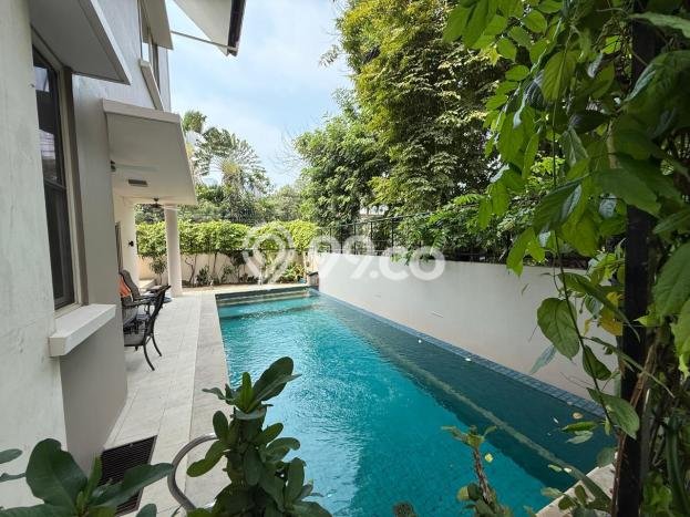 Sewa Rumah Strategis LT 400m2 / LB 800m2 di SCBD, Jakarta Selatan Sewa Rumah Strategis LT 400m2 / LB 800m2 di SCBD, Jakarta Selatan