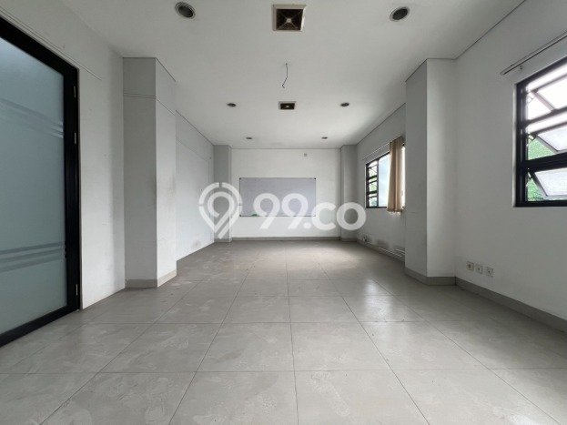 Kantor Dijual di Kebayoran Baru LT 1237m2, LB 1849m2 untuk Investasi Kantor Dijual di Kebayoran Baru LT 1237m2, LB 1849m2 untuk Investasi