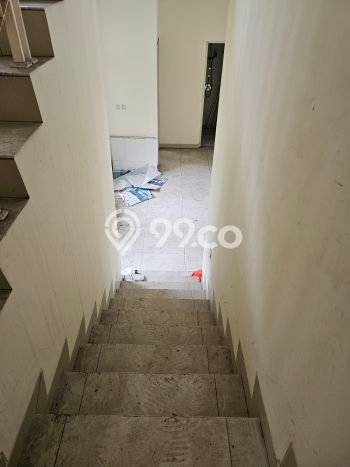 Rumah Luxury Modern Tanpa Renovasi di Green Lake City Jakarta Barat Rumah Luxury Modern Tanpa Renovasi di Green Lake City Jakarta Barat