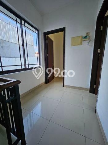 Rumah 3 KT 3 KM Fasilitas Kolam Renang di Green Lake City, Jakarta Barat Rumah 3 KT 3 KM Fasilitas Kolam Renang di Green Lake City, Jakarta Barat