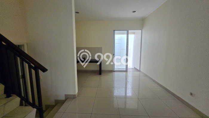 For Sale Hunian Rumah Terawat 3 KT di Green Lake City, Jakarta Barat For Sale Hunian Rumah Terawat 3 KT di Green Lake City, Jakarta Barat