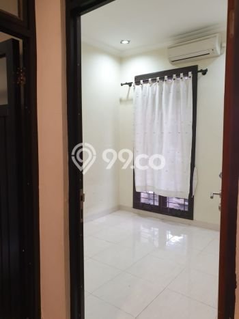 Jual Rumah Eksklusif 2 KT di Alam Sutera, Tangerang Jual Rumah Eksklusif 2 KT di Alam Sutera, Tangerang