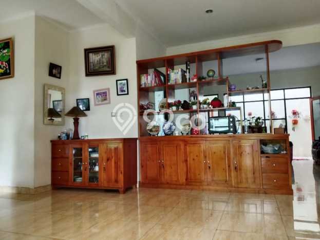 Rumah Modern 5 KT di Tanah Baru Bogor Semi Furnished Rumah Modern 5 KT di Tanah Baru Bogor Semi Furnished