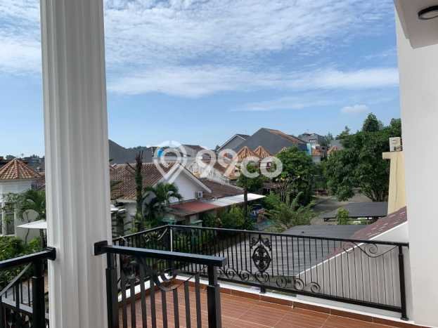 For Sale! Premium House LT 212m2 Desain Modern di Sentul City For Sale! Premium House LT 212m2 Desain Modern di Sentul City