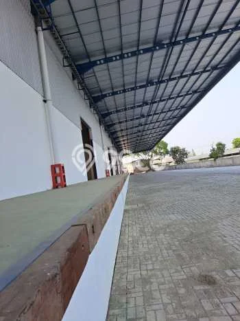 Disewakan Gudang Strategis di Lemah Abang, Luas 10080m², Area Berkembang Disewakan Gudang Strategis di Lemah Abang, Luas 10080m², Area Berkembang