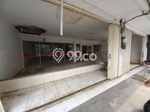 Dijual Ruko Kawasan Taman Ratu, Luas 200m², Area Bisnis Dijual Ruko Kawasan Taman Ratu, Luas 200m², Area Bisnis