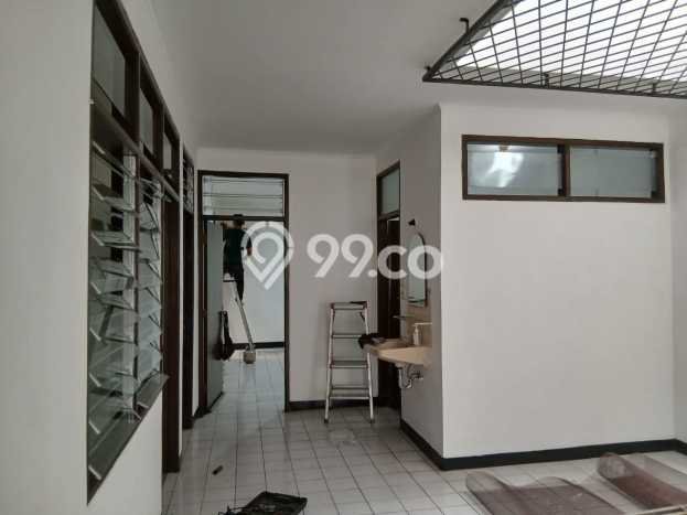 Rumah Disewakan Jakarta Barat LT 136m2 LB 100m2 Area Puri Indah Rumah Disewakan Jakarta Barat LT 136m2 LB 100m2 Area Puri Indah