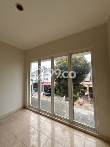 Dijual Rumah Eksklusif 3 KT di Graha Raya, Tangerang Dijual Rumah Eksklusif 3 KT di Graha Raya, Tangerang
