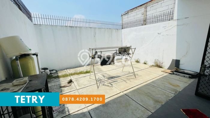 Rumah Minimalis 2 Kamar LT 149m2 di Harapan Indah Rumah Minimalis 2 Kamar LT 149m2 di Harapan Indah