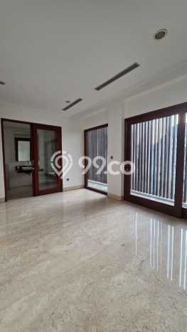 For Sale! Luxury House LT 489m2 Desain Elegan di Pondok Indah For Sale! Luxury House LT 489m2 Desain Elegan di Pondok Indah