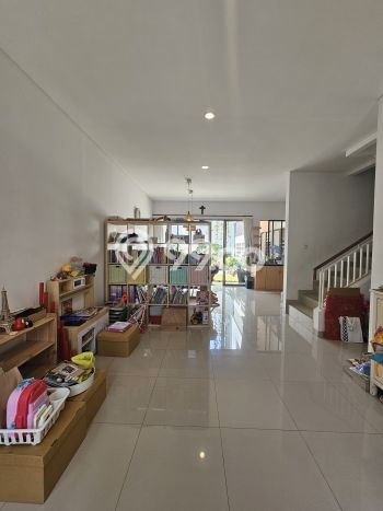 Rumah Modern 3 Kamar LT 140m2 di Pondok Cabe Rumah Modern 3 Kamar LT 140m2 di Pondok Cabe