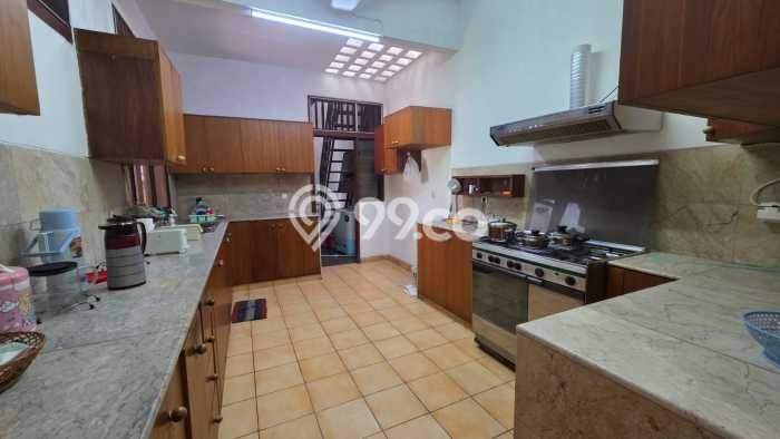 Siap Huni Hunian Elit 4 Kamar di Ciputat Dekat ke Mana Saja Siap Huni Hunian Elit 4 Kamar di Ciputat Dekat ke Mana Saja