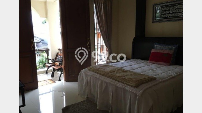 Rumah Mewah Siap Huni LT 371m2 di Ciputat, Tangerang Selatan Rumah Mewah Siap Huni LT 371m2 di Ciputat, Tangerang Selatan
