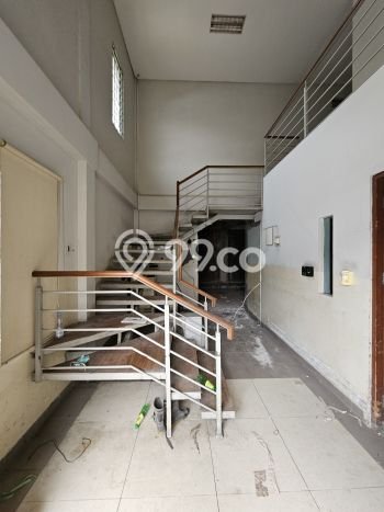 Untuk Dijual! Gudang di Gandul Depok LT 388m2 / LB 300m2 Kawasan Strategis Untuk Dijual! Gudang di Gandul Depok LT 388m2 / LB 300m2 Kawasan Strategis