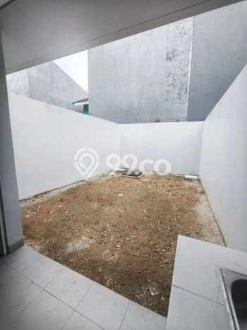 Disewakan Ruko di Kawasan Ramai Harapan Indah Luas 92m2 Disewakan Ruko di Kawasan Ramai Harapan Indah Luas 92m2