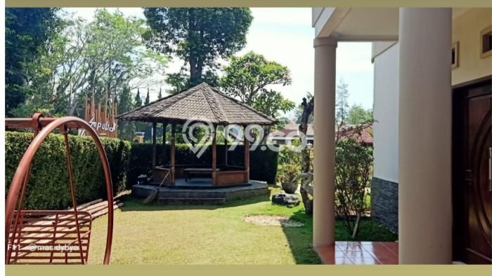 Rumah Strategis area Lembang, Bandung Barat, LT 721m² LB 600m² - HARGA NEGO! Rumah Strategis area Lembang, Bandung Barat, LT 721m² LB 600m² - HARGA NEGO!