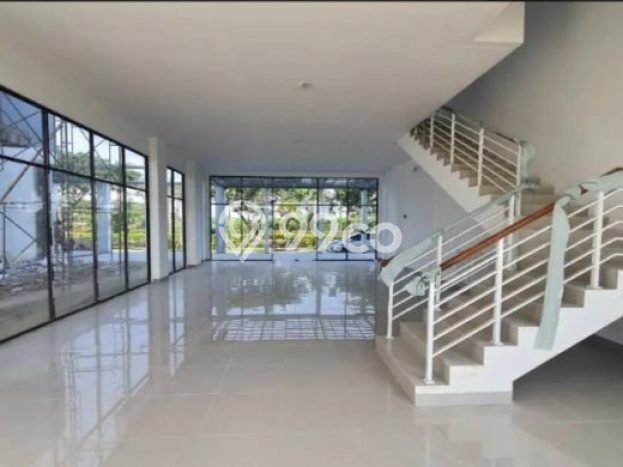 Ruko untuk Disewa di Pusat Jakarta Timur Luas Bangunan 270m2 Ruko untuk Disewa di Pusat Jakarta Timur Luas Bangunan 270m2