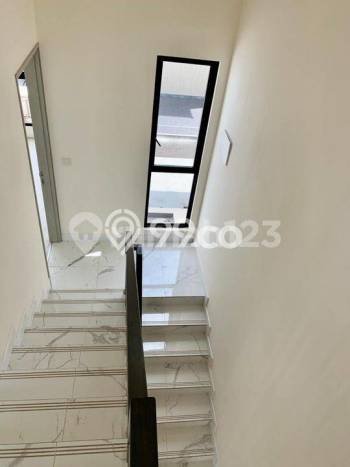 Jual Rumah Luas Megah Dengan View Cantik di Metland Menteng, Jakarta Timur Jual Rumah Luas Megah Dengan View Cantik di Metland Menteng, Jakarta Timur