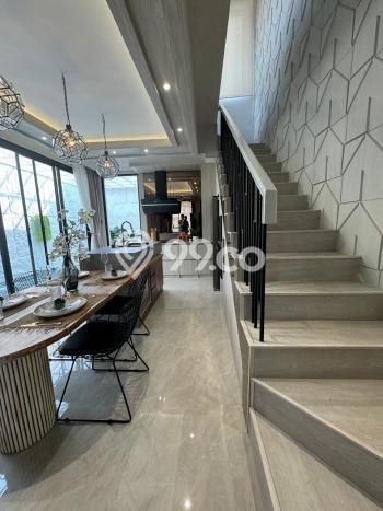 Rumah Elit Modern Siap Huni di Metland Menteng Jakarta Timur Rumah Elit Modern Siap Huni di Metland Menteng Jakarta Timur