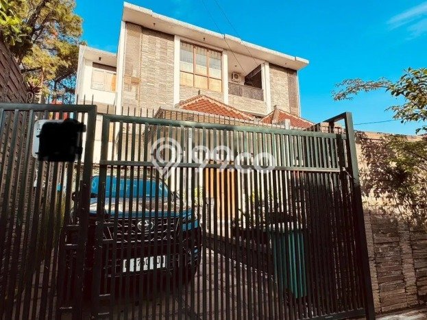 BEST OFFER! Rumah Untuk Investasi di Setra Sari, Luas 198m2m² Bangunan 320m2m² BEST OFFER! Rumah Untuk Investasi di Setra Sari, Luas 198m2m² Bangunan 320m2m²