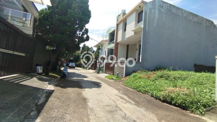 Tanah Komersial Kawasan , Luas 126m2m², Pinggir Jalan Tanah Komersial Kawasan , Luas 126m2m², Pinggir Jalan