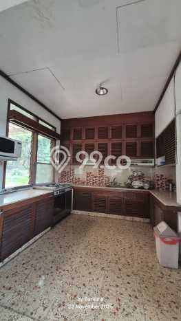 Hunian Mewah LB 800m2 Siap Huni Desain Elegan di Ciumbuleuit, Bandung Hunian Mewah LB 800m2 Siap Huni Desain Elegan di Ciumbuleuit, Bandung