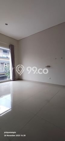 Jual Rumah Luas Elegan Dengan View Cantik di Setra Duta, Bandung Jual Rumah Luas Elegan Dengan View Cantik di Setra Duta, Bandung
