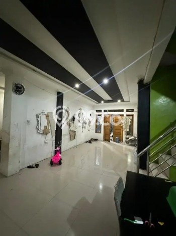BEST INVESTMENT! Rumah di Kiaracondong, Luas 155m² LB 360m² BEST INVESTMENT! Rumah di Kiaracondong, Luas 155m² LB 360m²