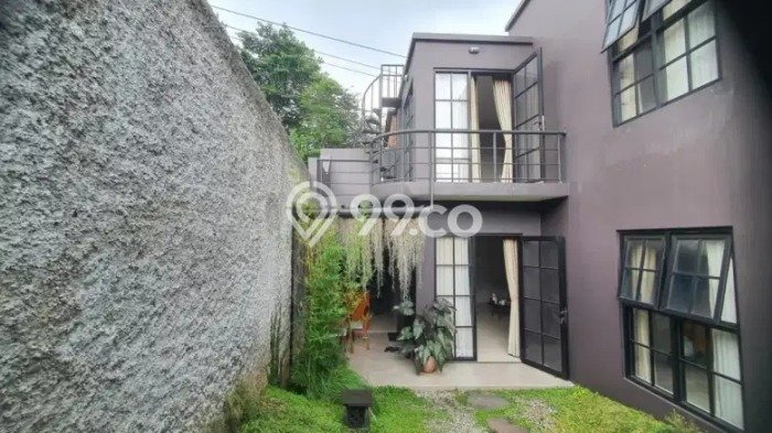 Dijual Hunian Rumah Terawat 3 KT di Sayap Dago, Bandung Dijual Hunian Rumah Terawat 3 KT di Sayap Dago, Bandung