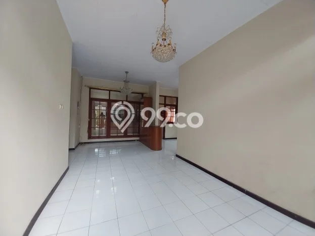 PREMIUM LIVING! Rumah kawasan Cimahi Utara, 5 KT, Area Berkembang, Luas 186m2m² Bangunan 200m2m² PREMIUM LIVING! Rumah kawasan Cimahi Utara, 5 KT, Area Berkembang, Luas 186m2m² Bangunan 200m2m²
