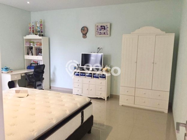 Rumah Nyaman di Summarecon Bekasi, Bekasi, LT 245m² Bangunan 400m² Rumah Nyaman di Summarecon Bekasi, Bekasi, LT 245m² Bangunan 400m²