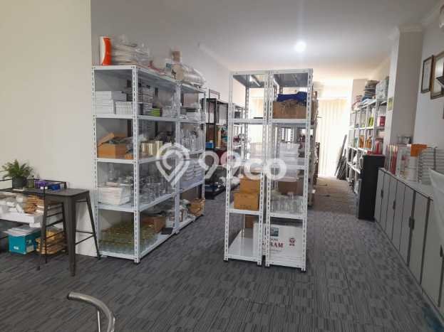 Ruko Dijual Lokasi Emas di Kemayoran Luas 245m2 Ruko Dijual Lokasi Emas di Kemayoran Luas 245m2
