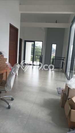 Jual Rumah Luas Elegan Dengan View Eksklusif di Modernland, Tangerang Jual Rumah Luas Elegan Dengan View Eksklusif di Modernland, Tangerang