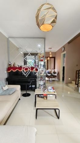 For Sale! Luxury House LT 162m2 Desain Modern di BSD City For Sale! Luxury House LT 162m2 Desain Modern di BSD City