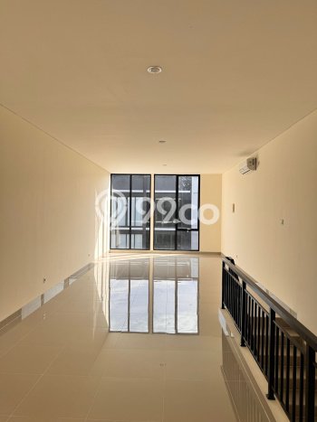 Unit Ruko Disewakan di Gading Serpong di Area Ramai & Strategis Unit Ruko Disewakan di Gading Serpong di Area Ramai & Strategis