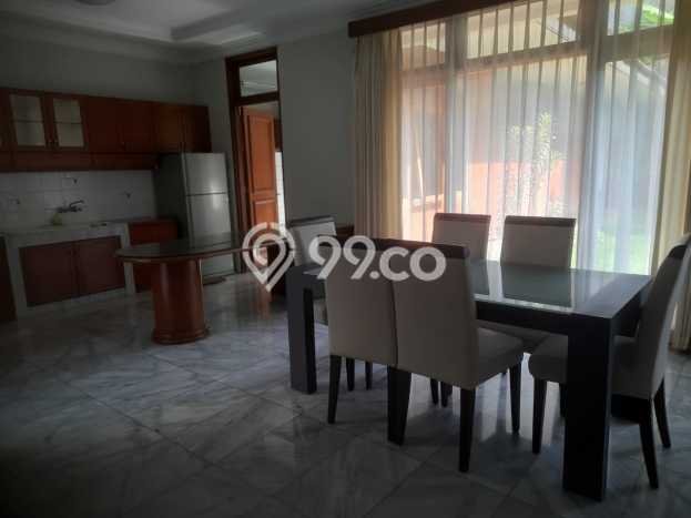 Disewakan Rumah Murah di Setra Sari Bandung dengan 5 KT Disewakan Rumah Murah di Setra Sari Bandung dengan 5 KT