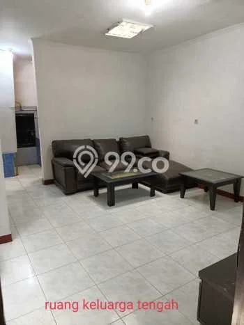 HUNIAN PREMIUM! Rumah di Moch Toha, 32 KM, Area Berkembang, Luas 120m² Bangunan 160m² HUNIAN PREMIUM! Rumah di Moch Toha, 32 KM, Area Berkembang, Luas 120m² Bangunan 160m²