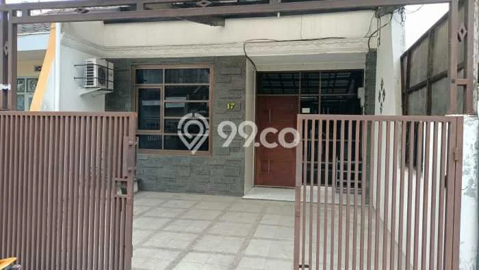 HUNIAN PREMIUM! Rumah di Moch Toha, 32 KM, Area Berkembang, Luas 120m² Bangunan 160m² HUNIAN PREMIUM! Rumah di Moch Toha, 32 KM, Area Berkembang, Luas 120m² Bangunan 160m²